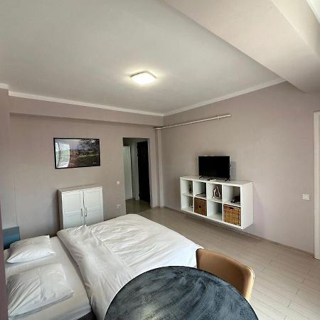 Central Studio Vitan Mall Бухарест Экстерьер фото