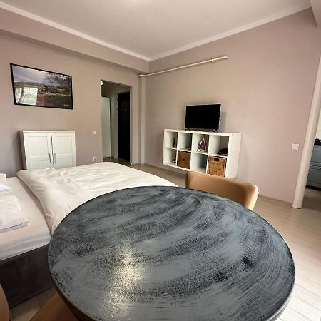 Central Studio Vitan Mall Бухарест Экстерьер фото