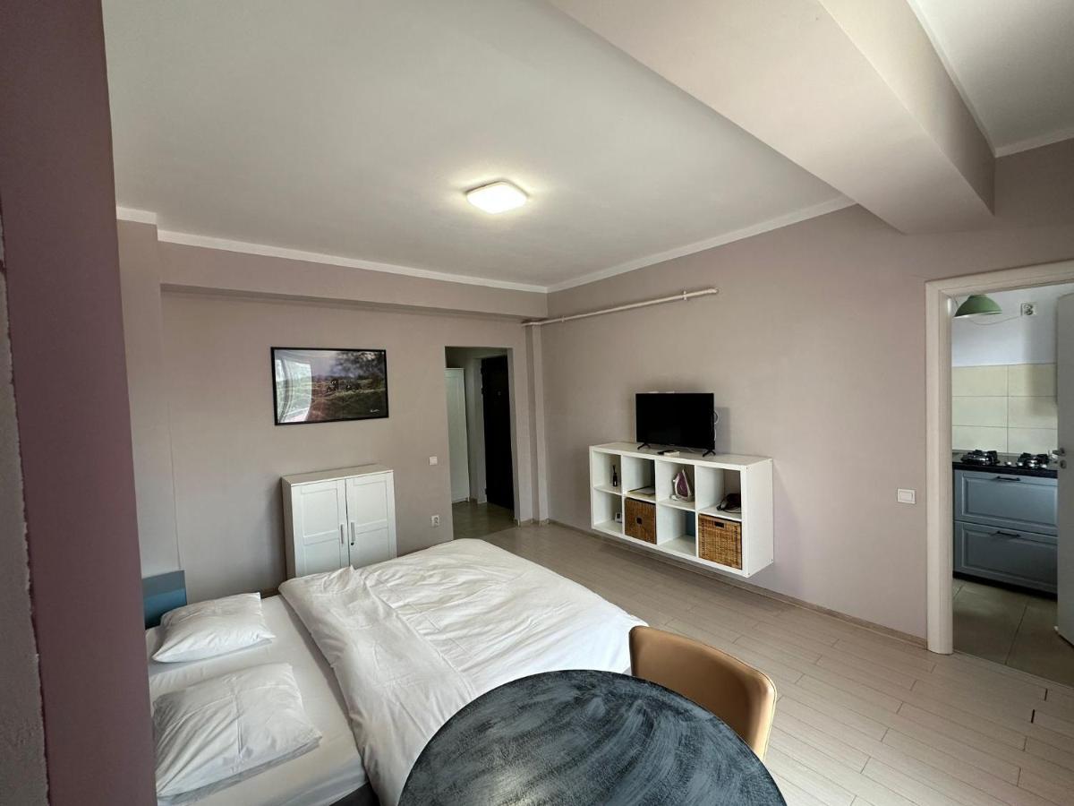 Central Studio Vitan Mall Бухарест Экстерьер фото