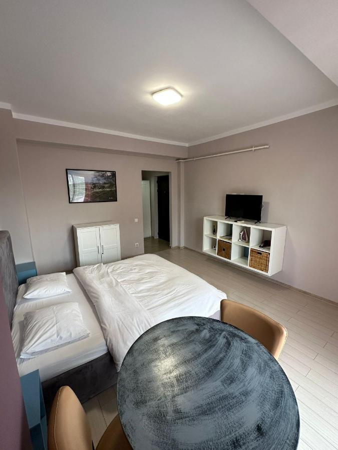 Central Studio Vitan Mall Бухарест Экстерьер фото