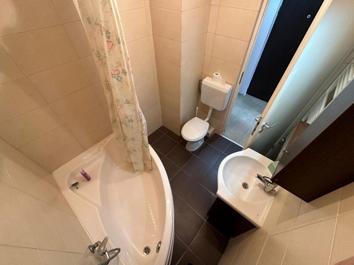 Central Studio Vitan Mall Бухарест Экстерьер фото